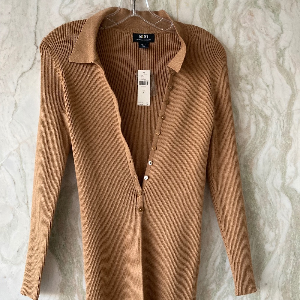 Sweater - Picture 3 of 8